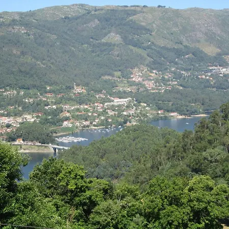 Casa De Casarelhos - Andar De Moradia - Vistas Rio E Montanha - Geres