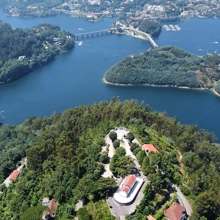 Casa De Casarelhos - Andar De Moradia - Vistas Rio E Montanha - Апартаменты Герес