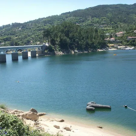 Casa De Casarelhos - Andar De Moradia - Vistas Rio E Montanha - Апартаменты Герес