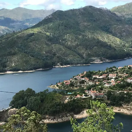 Casa De Casarelhos - Andar De Moradia - Vistas Rio E Montanha - Geres